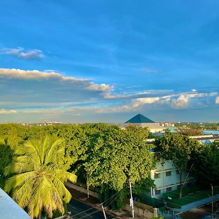 Aura By Agira Hotels Yelahanka Экстерьер фото