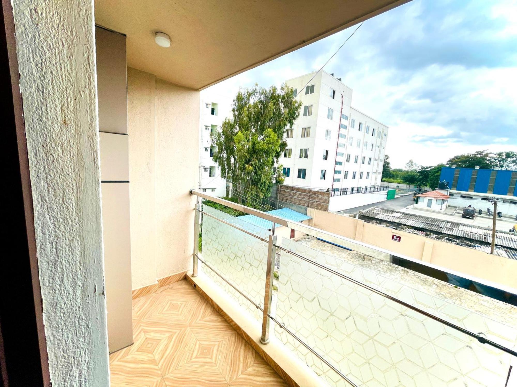 Aura By Agira Hotels Yelahanka Экстерьер фото