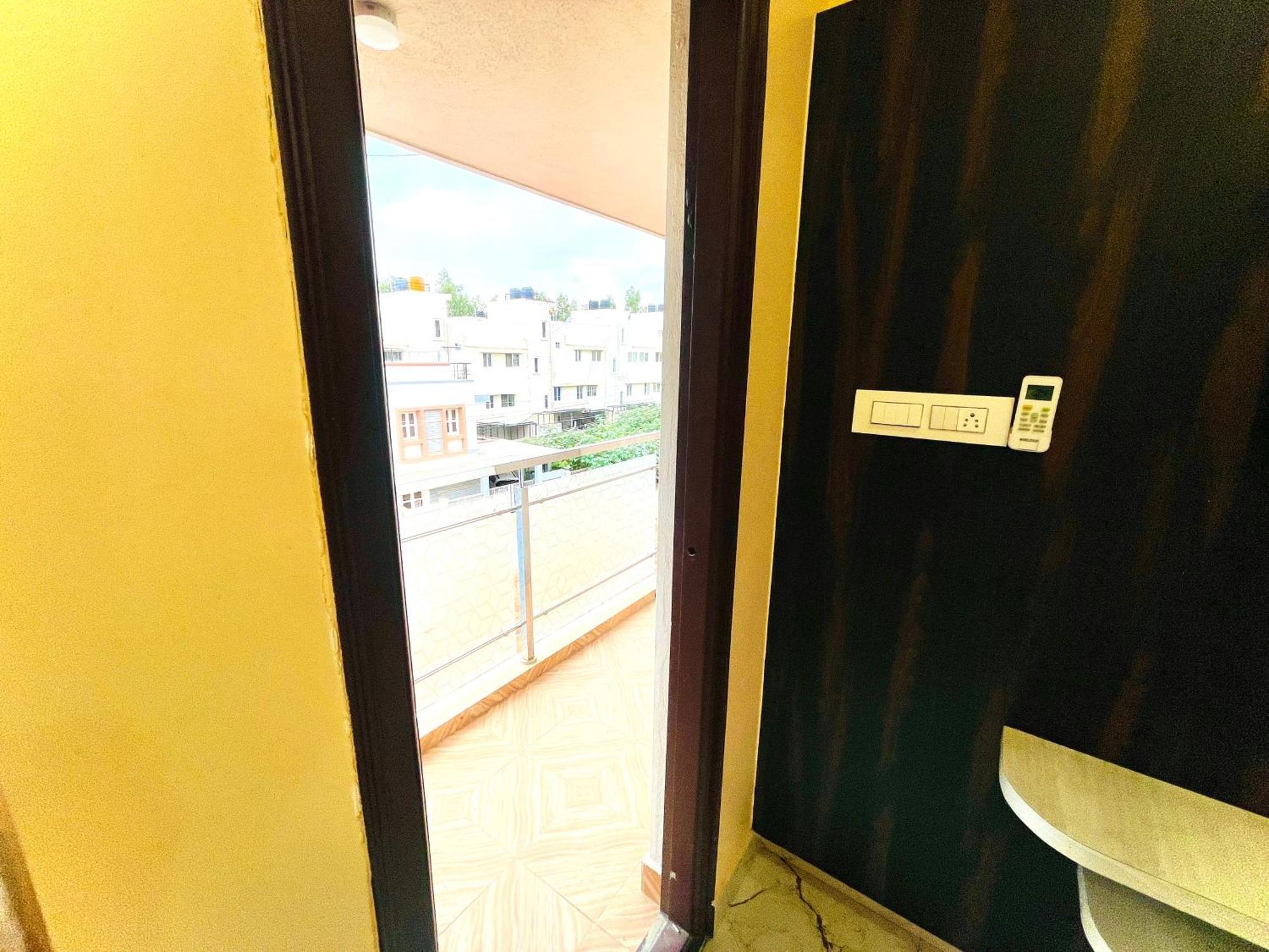Aura By Agira Hotels Yelahanka Экстерьер фото