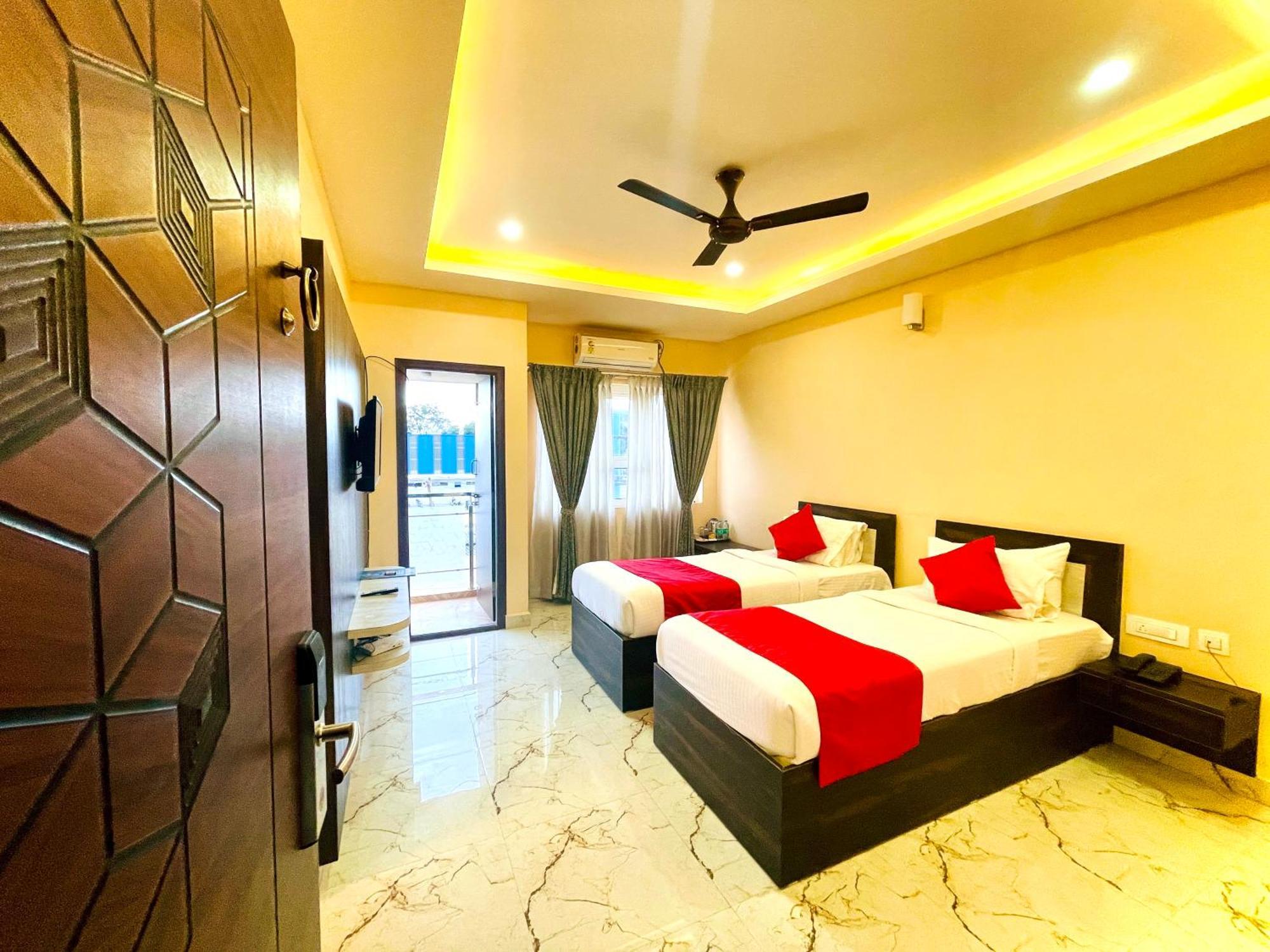 Aura By Agira Hotels Yelahanka Экстерьер фото
