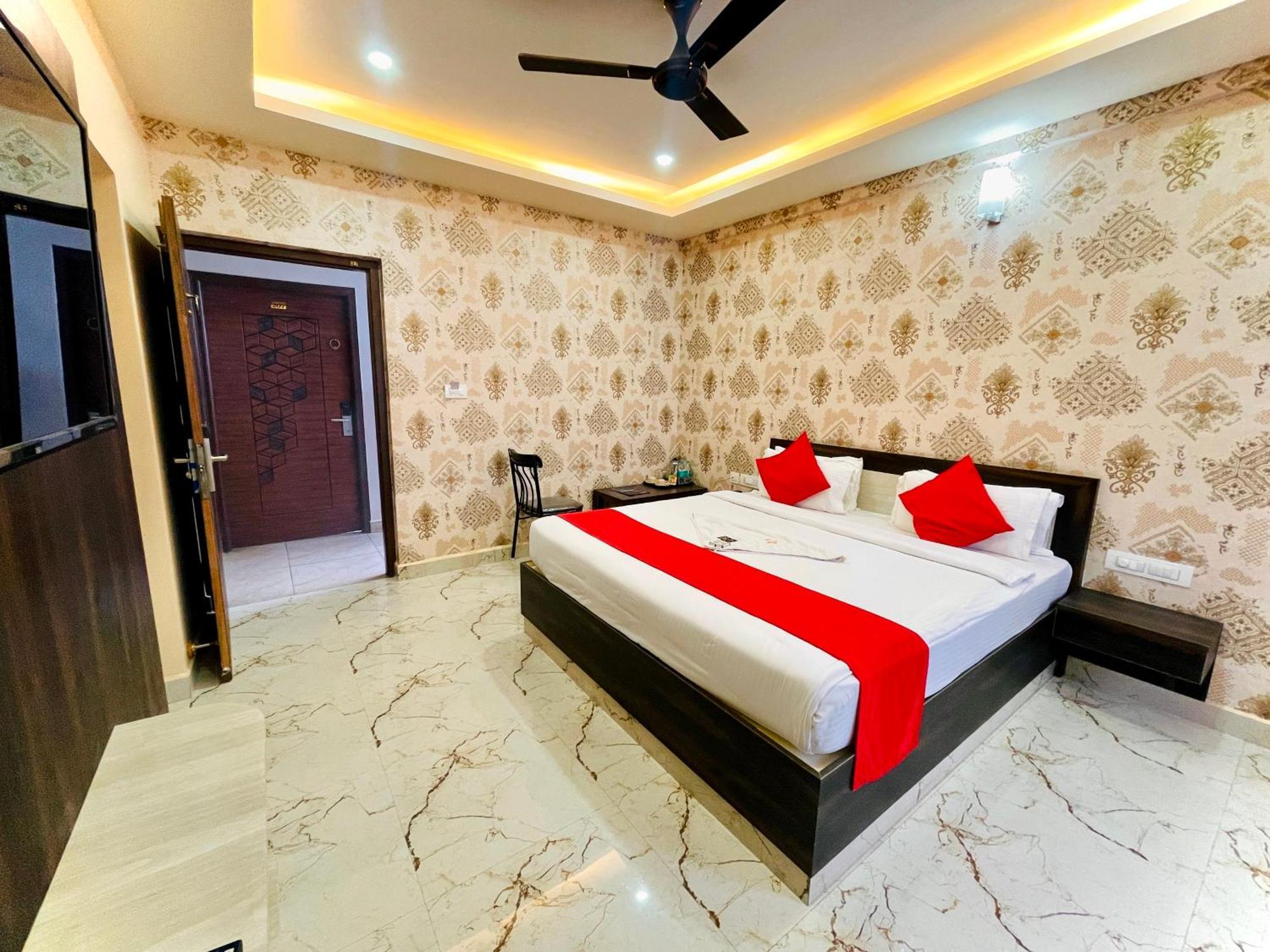 Aura By Agira Hotels Yelahanka Экстерьер фото
