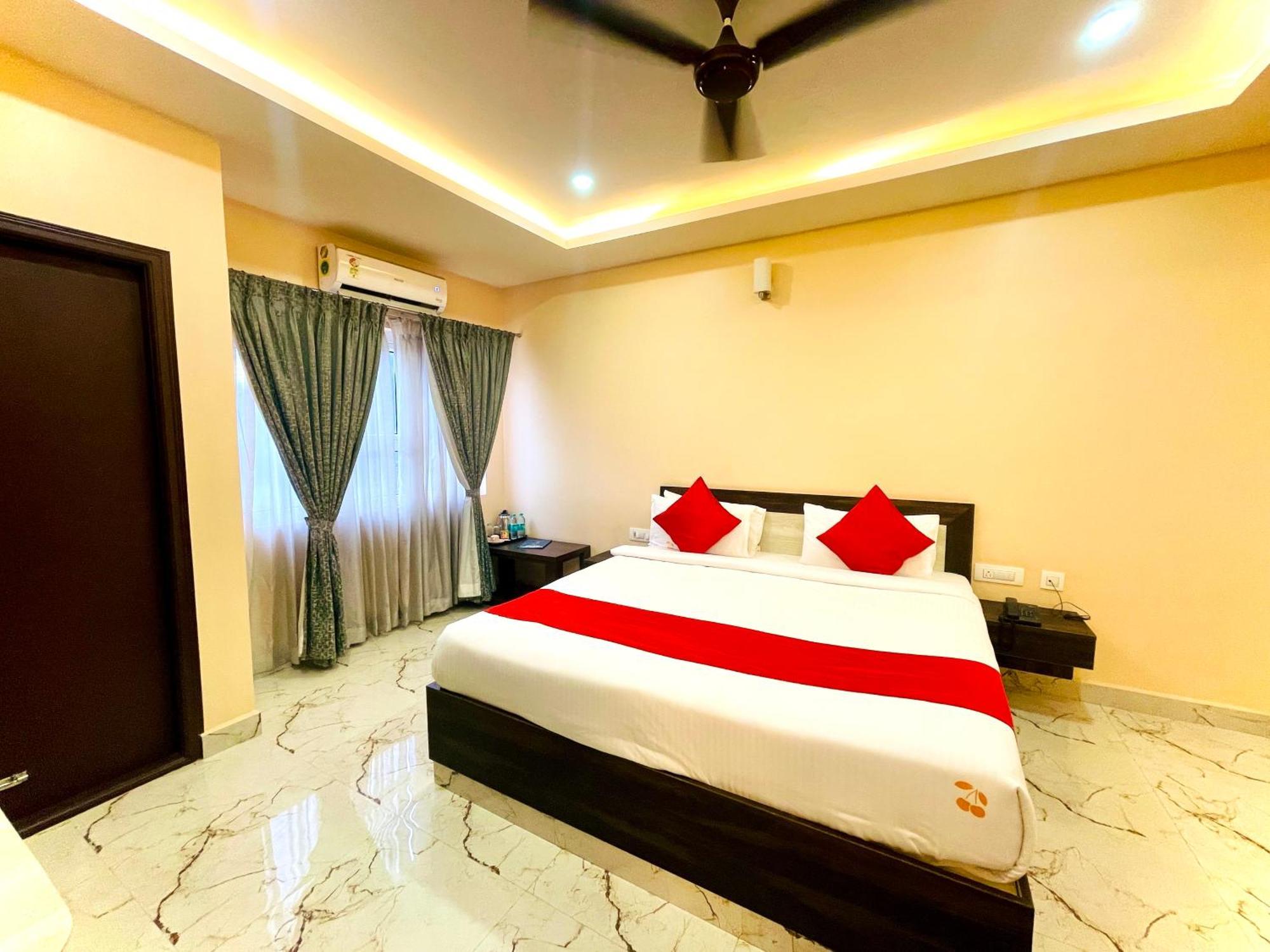 Aura By Agira Hotels Yelahanka Экстерьер фото